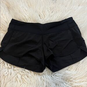 Lululemon Speed Shorts 2.5"